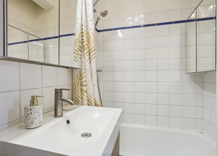 شقة Eiffel Tower & Faubourg - 1br - Cityapartmentstay *