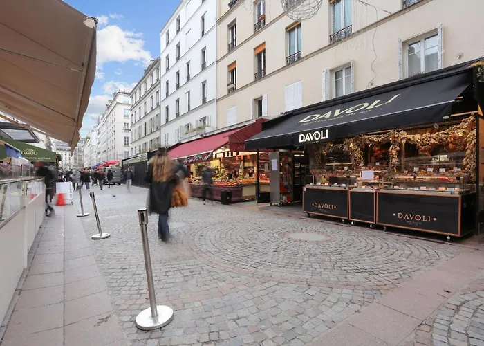 Eiffel Tower & Faubourg - 1br - Cityapartmentstay شقة *